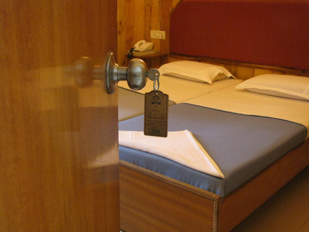 Hotel O Shree Amm Residency Bangalore Habitación foto